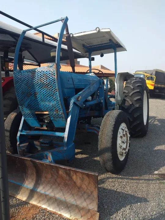 TRATOR FORD 6600