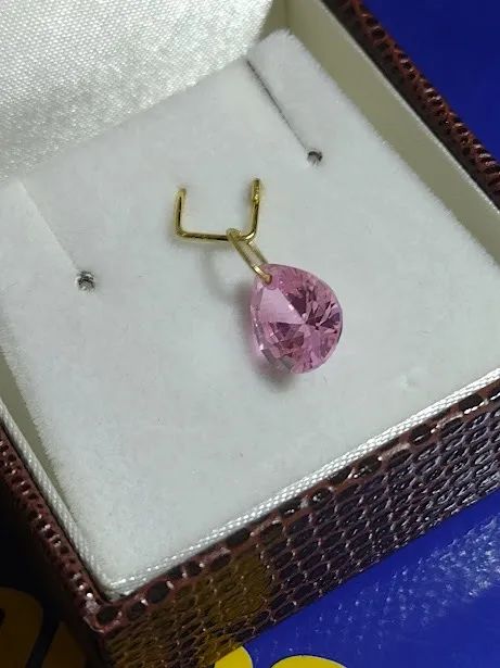 Pingente Zircônia 6 x 10 mm Peso 1.00 Grama Rosa ou Branco                                