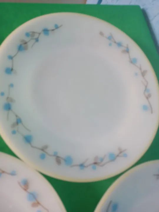 Jogo de 3 pratos antigos - Foto 2