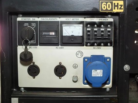 Gerador Toyama 10,5 kVA 110/220V - Foto 4