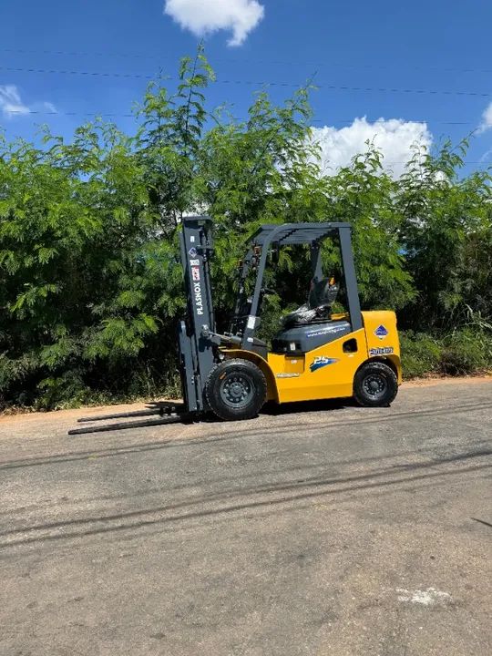LOCAÇÃO DE EMPILHADEIRA DE 2,5 TONELADAS - Foto 4