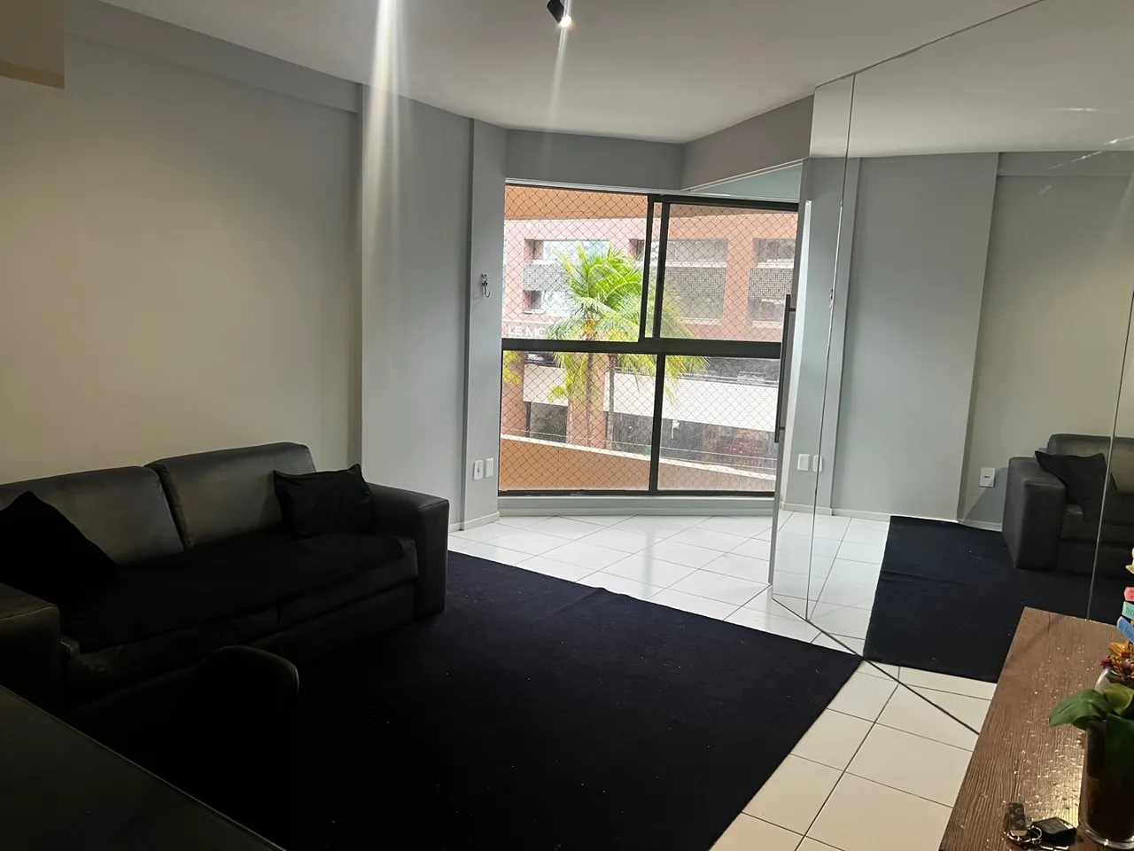 Vendo oportunidade de quarto e sala mobiliado na Jatiuca