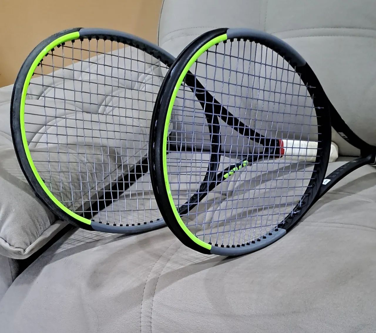 Par de Raquetes de Tênis Wilson Blade 98 V7 18x20  - Foto 2