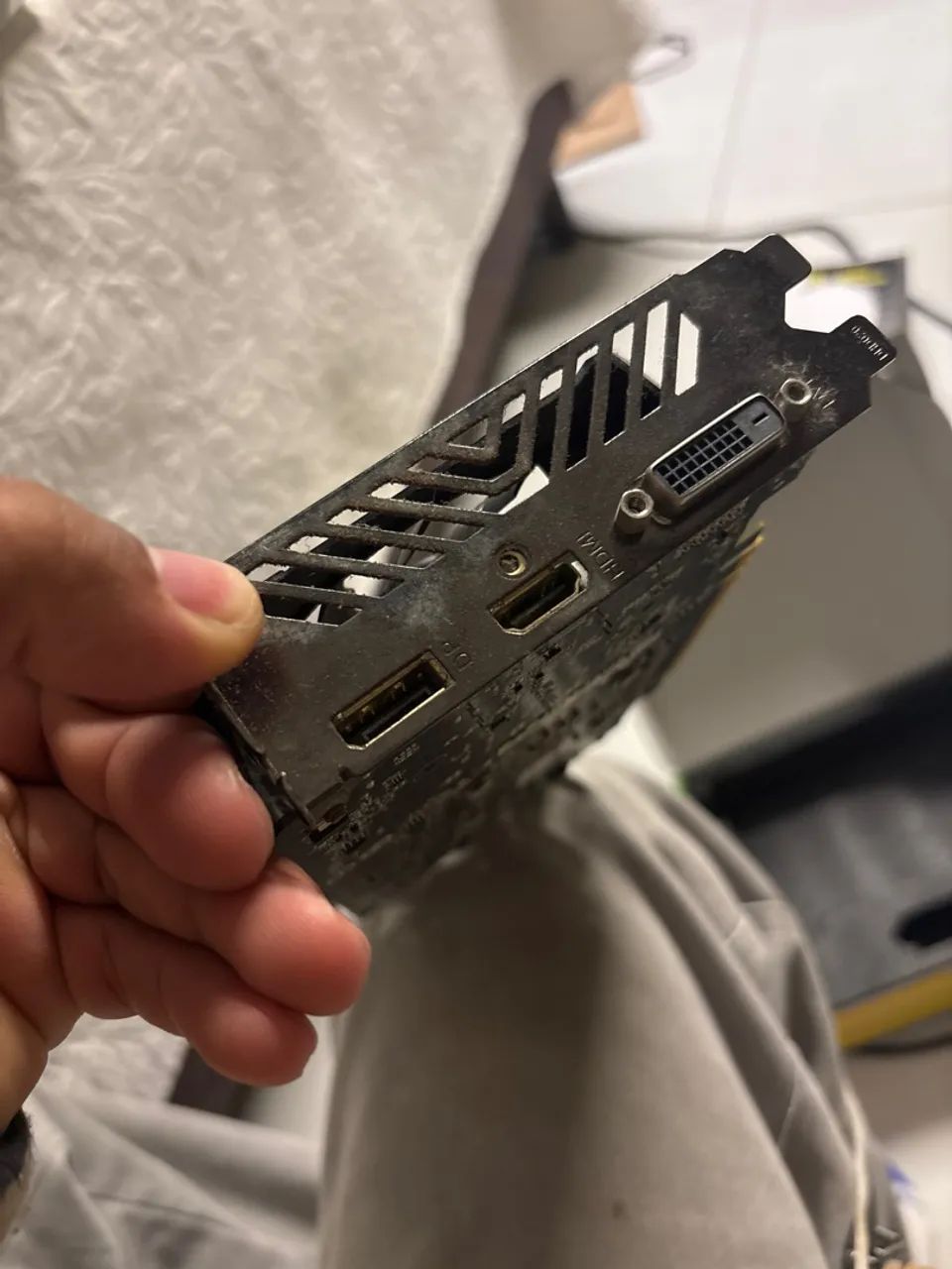 Placa de Vídeo Gigabyte com duas ventoinhas - Foto 2