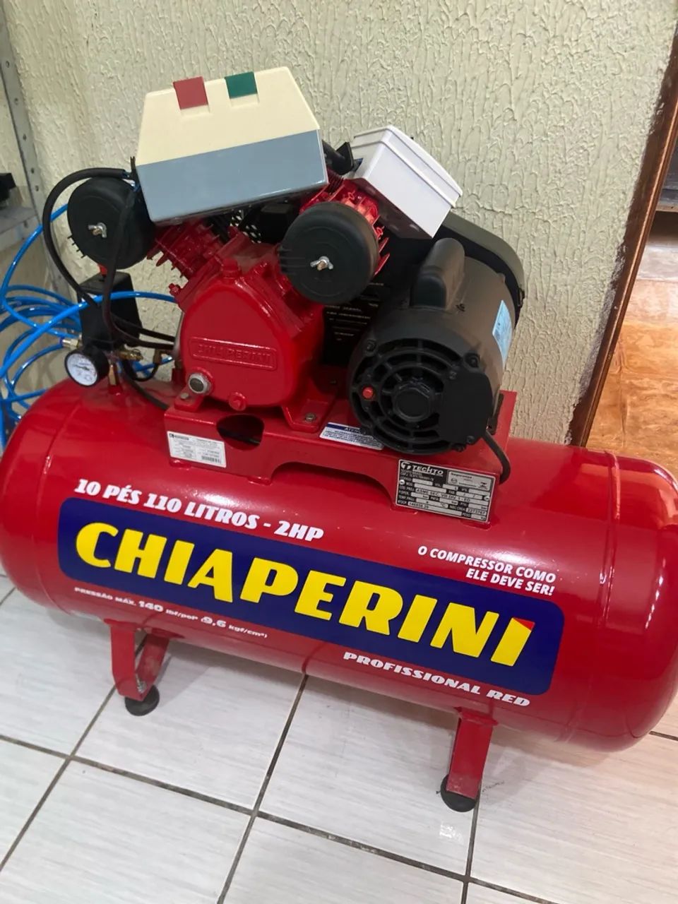 Compressor de Ar Chiaperini 10 Pés 110 Litros 2HP Profissional Red