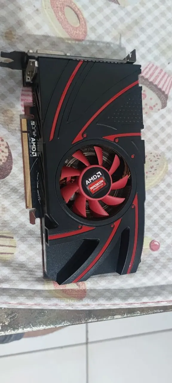 Placa de Vídeo AMD Radeon R9 270