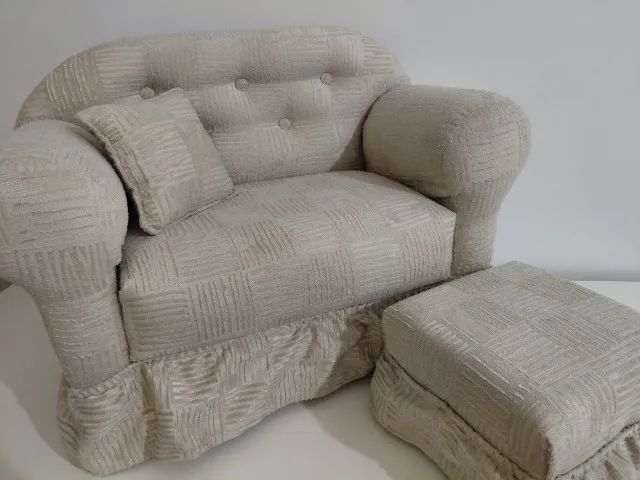 Prop Sofazinho+mini puff+mini almofada - Ensaio Fotográfico Newborn/ Acompanhamento/ Smash