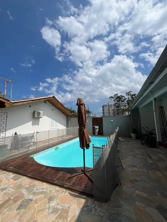 ALUGUEL TEMPORADA CASA COM PISCINA EM ITAPOA/SC - Foto 3