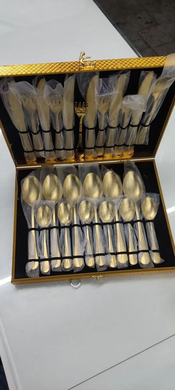 Conjunto talheres 24 peças DOURADO ( qualidade é elegância)