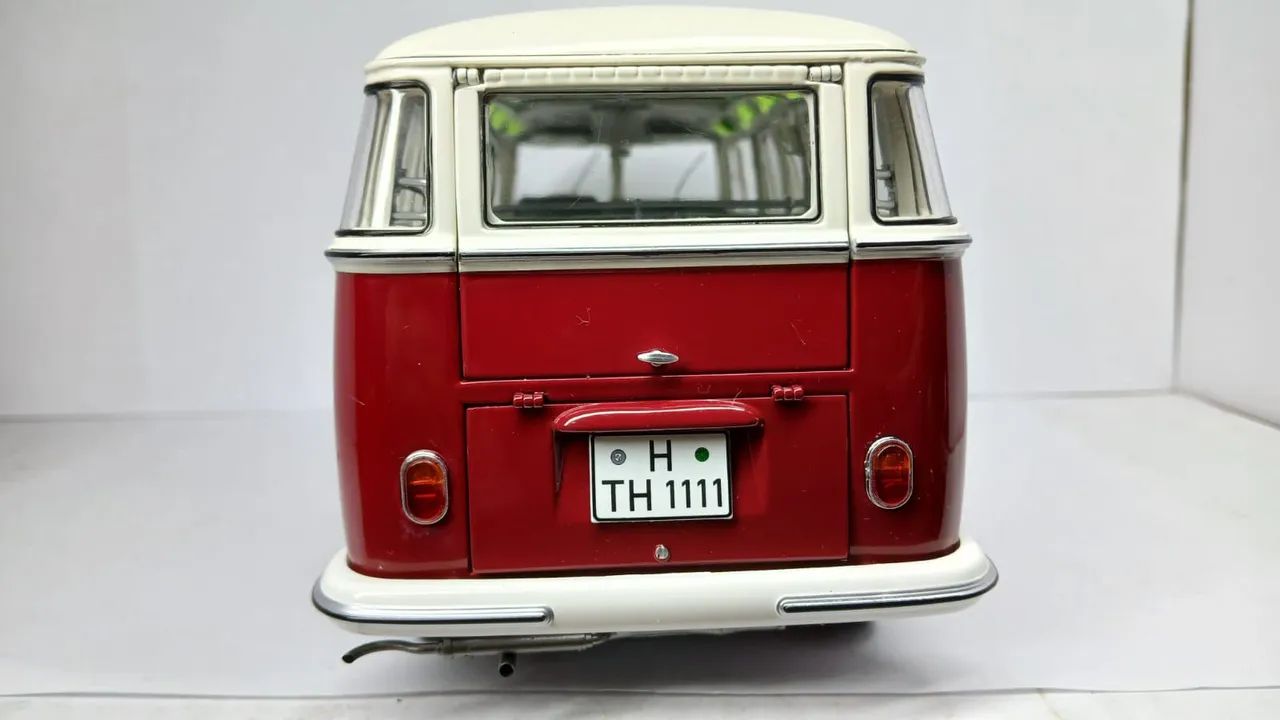 Miniatura Volkswagen T1 Samba 1/18 Schuco  - Foto 4