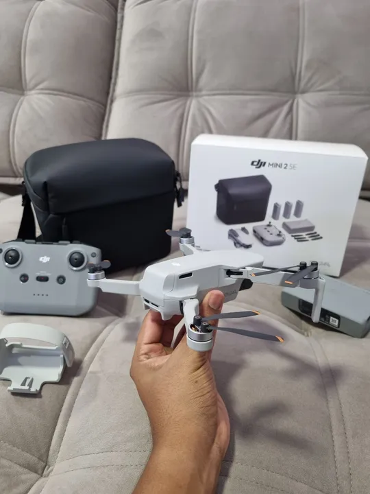 DJI Mini 2 se + Fly More Combo