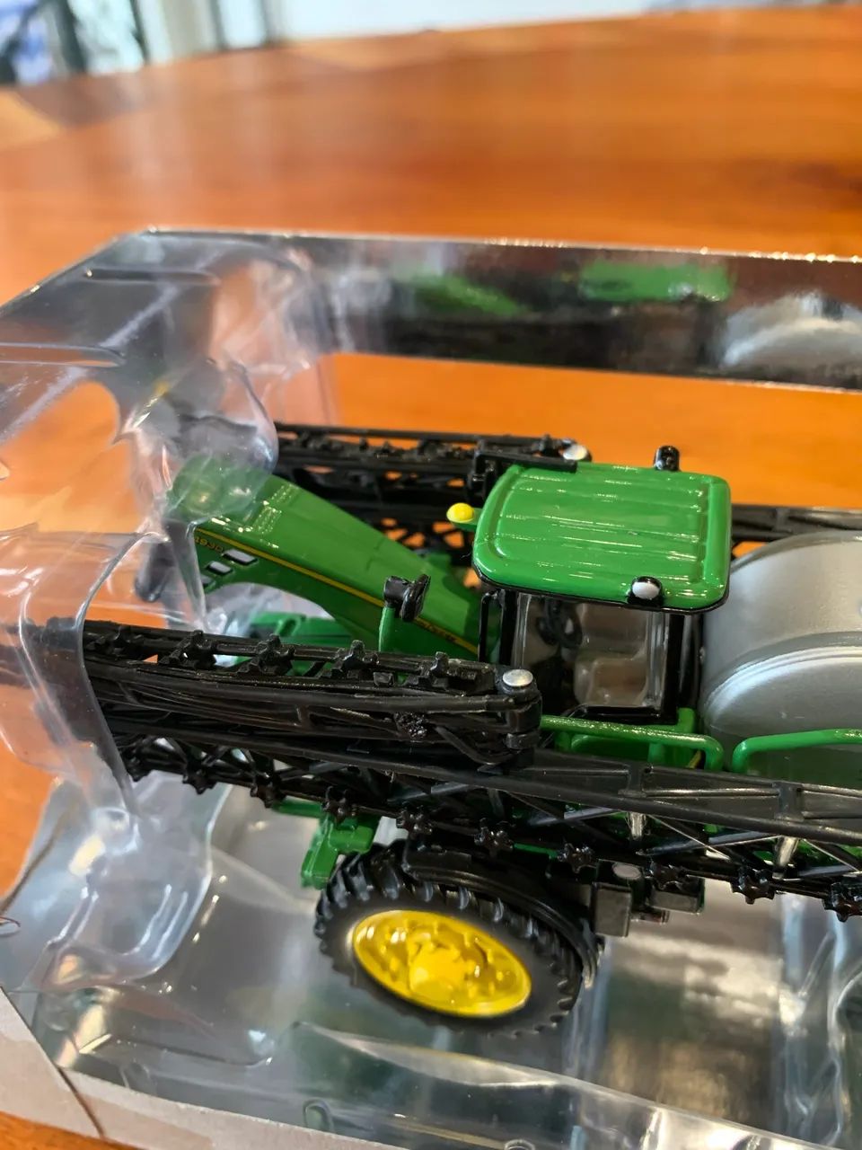 Miniatura pulverizador John Deere 4930 Authentics 1/64 - Foto 3
