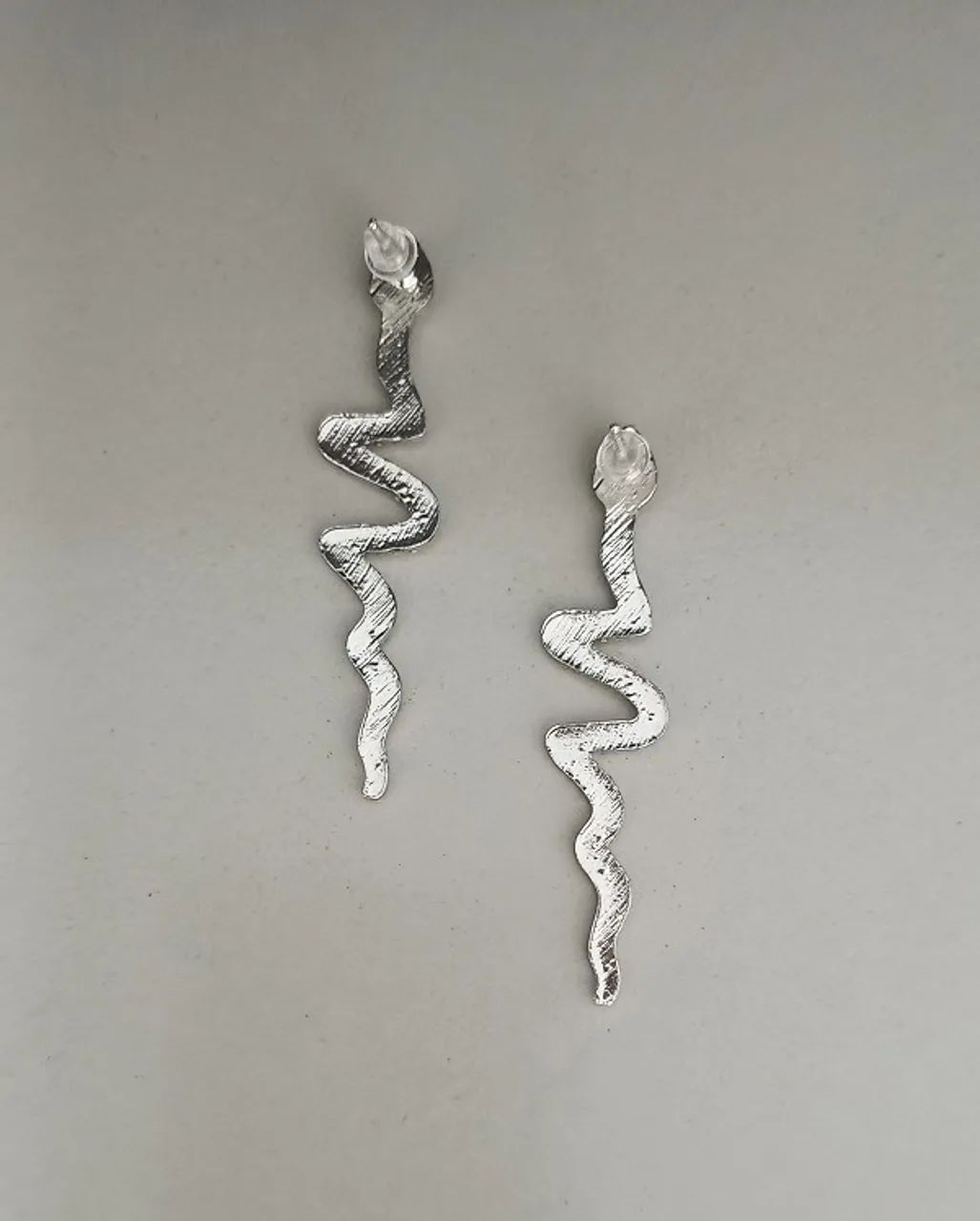 Brinco de Serpente Strass (novo) - Foto 5