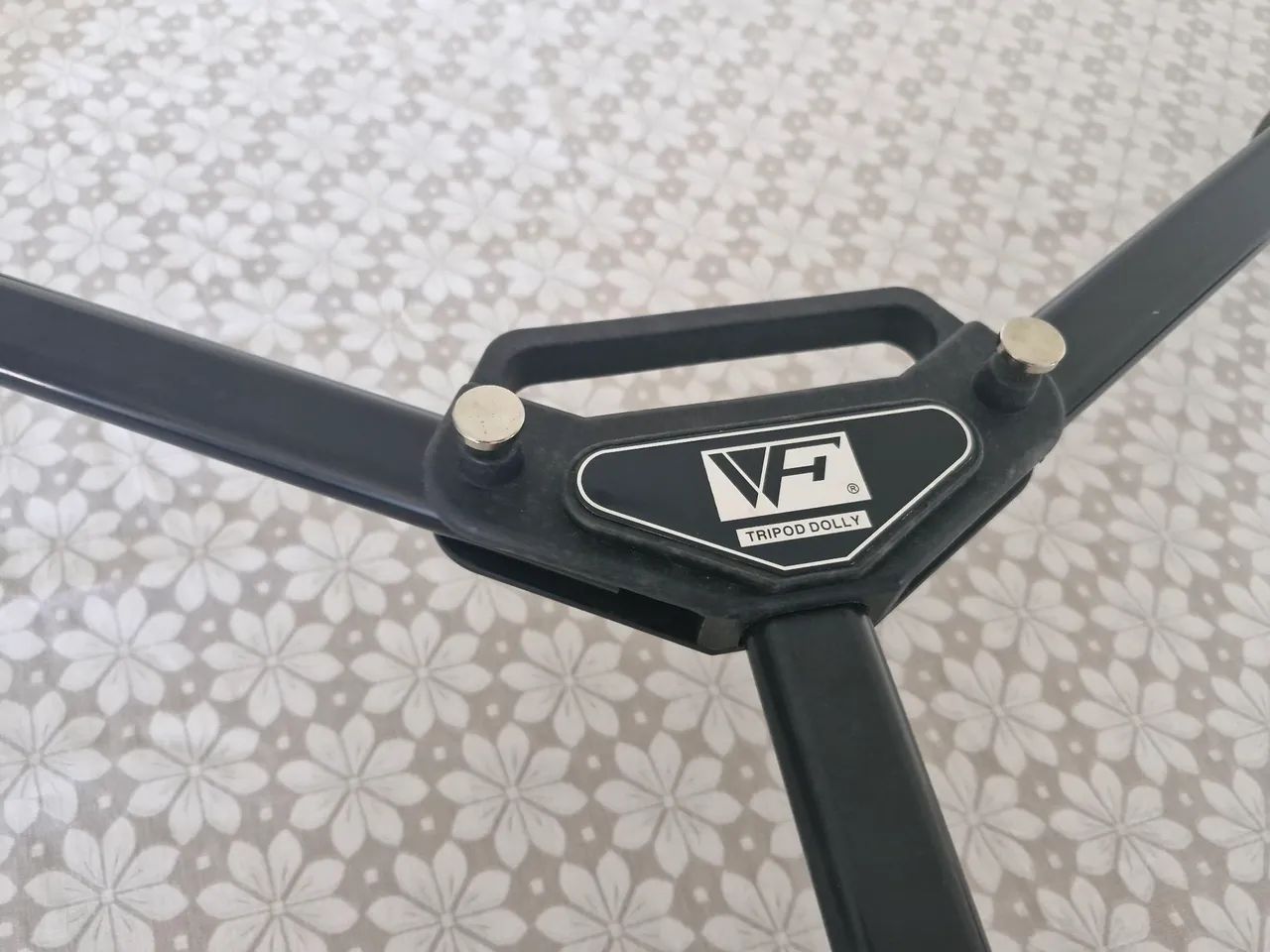 DALLY tripé universal