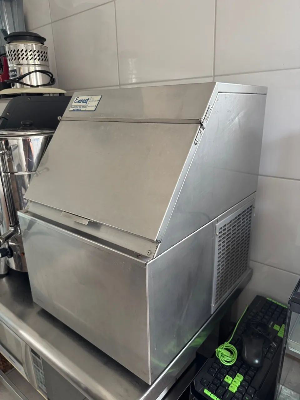 Máquina de gelo EVEREST 50