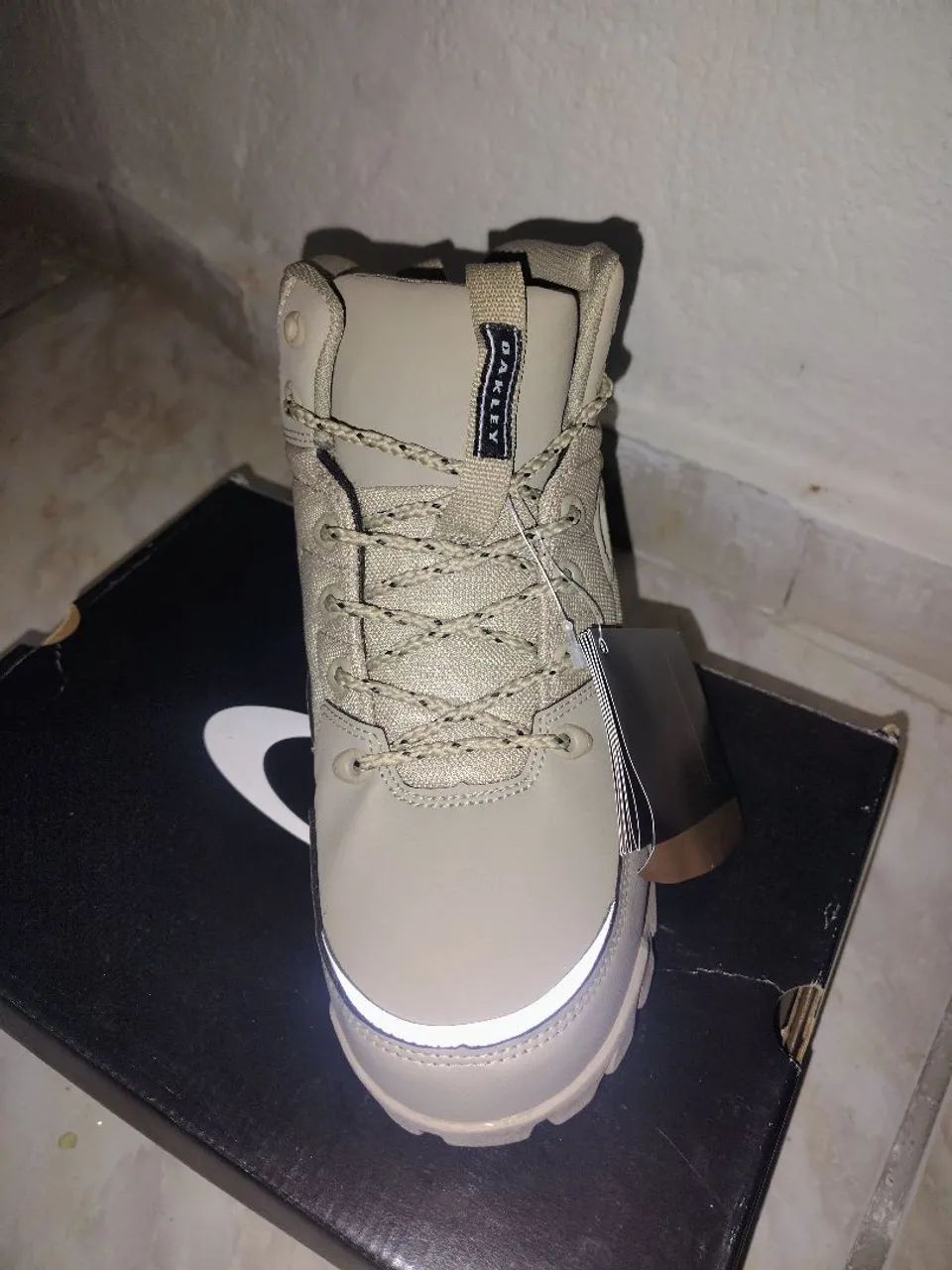 Bota Oakley Halftrack Mid II novo sem uso 42 - Foto 2