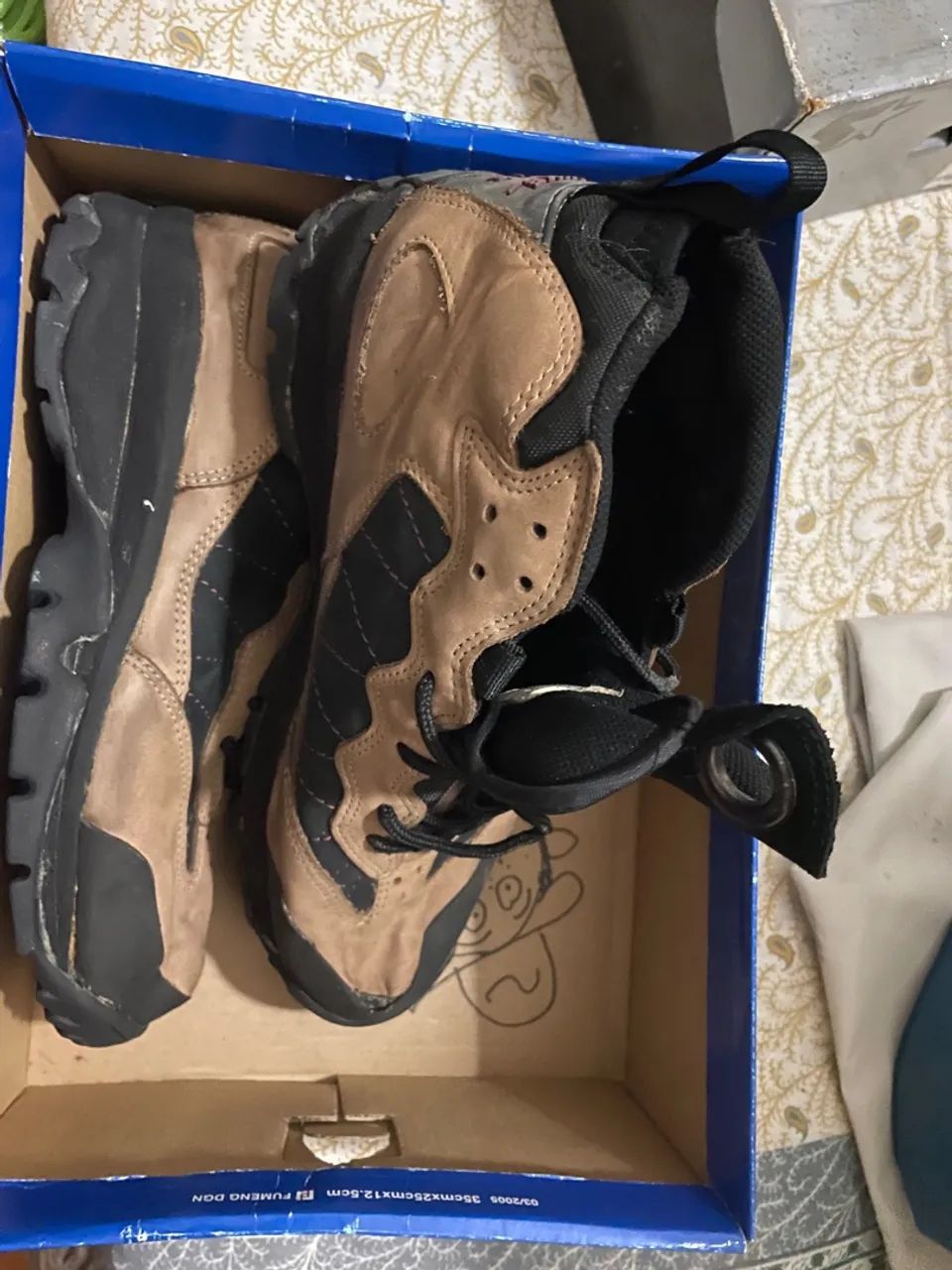 Tênis Nike Air estilo bota 