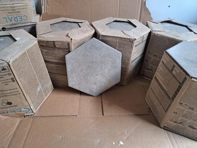 Hexagonal Gray Coating64985844344321124