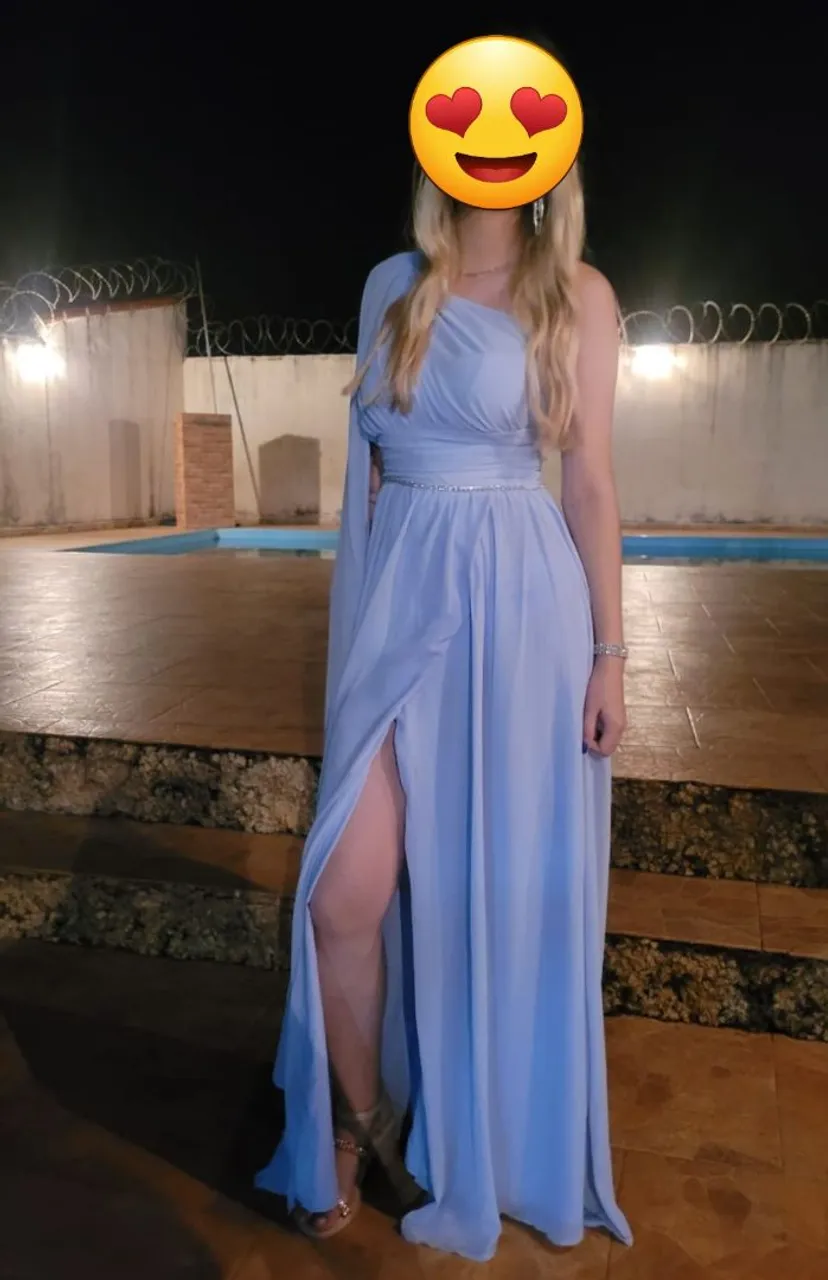 Vestido de festa longo azul claro