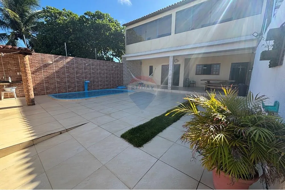Casa em Tabuba com 4 Quartos