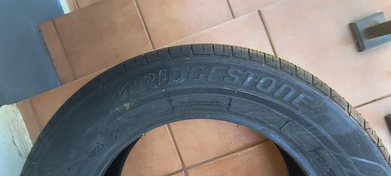 Pneu Bridgestone Aro 15 - 185/65R15 88H - Foto 4