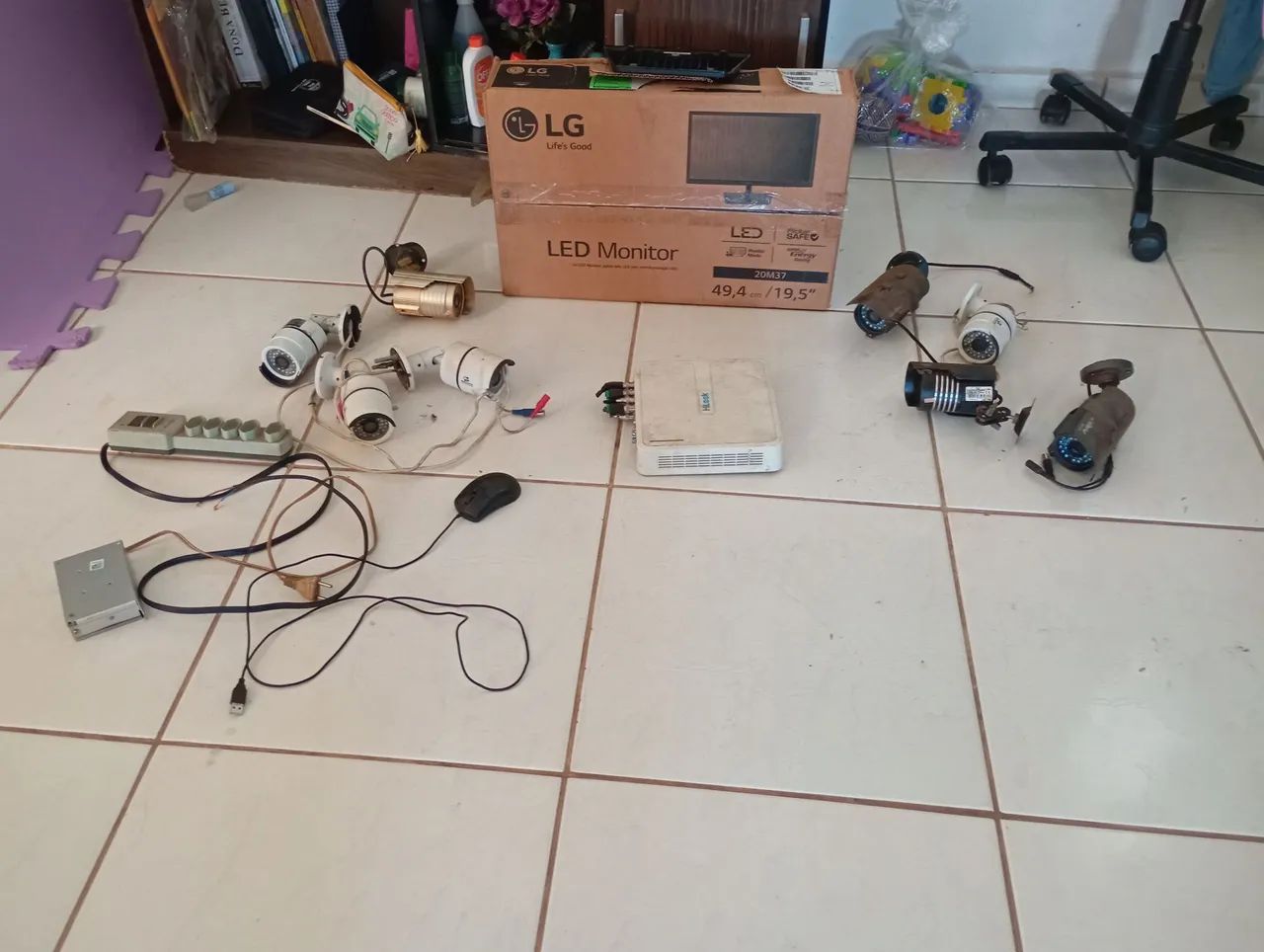 Kit Completo de Câmeras de Segurança com Monitor