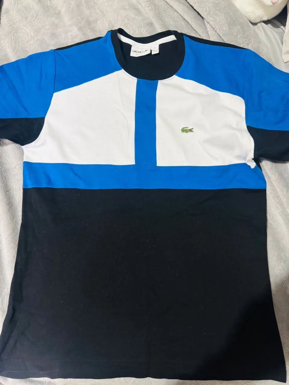 Camiseta Lacoste Masculina Azul e Branca