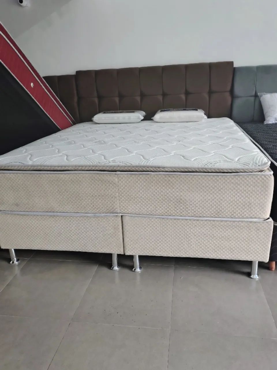 CAMA BOX SUPER KING COM PILLOW TOP E FRETE GRÁTIS 