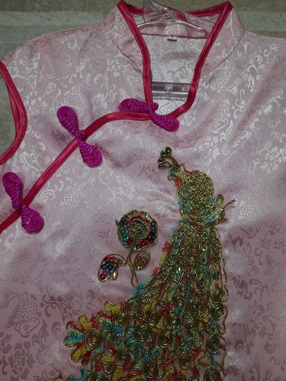 Conjunto chinês infantil com bordado de pavão - Foto 3