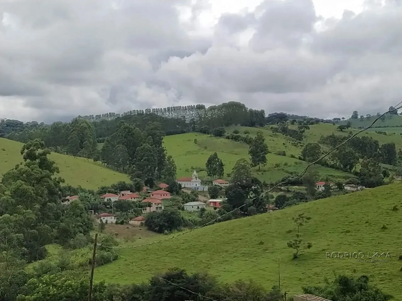 Linda chácara para venda próximo a São Lourenço - MG.
