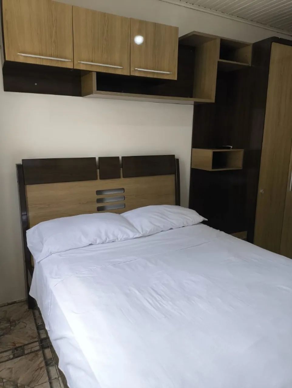 Guarda-roupa Modulado de Canto Com Cama e Colchão  - Foto 3