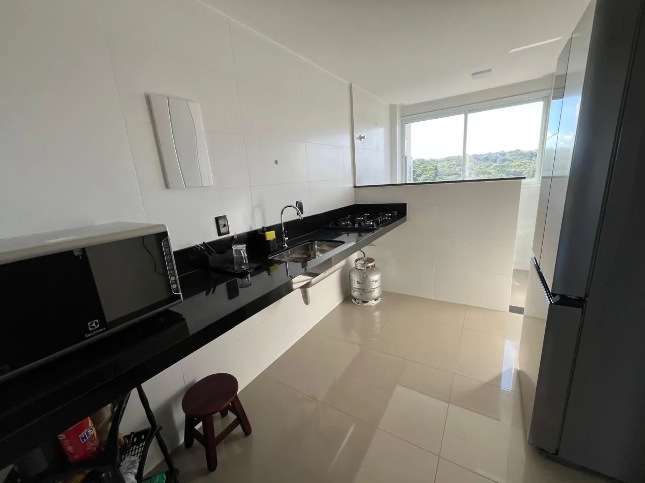Vendo excelente apartamento de alto padrão, vazado, no Condomínio Le Parc II - Foto 5