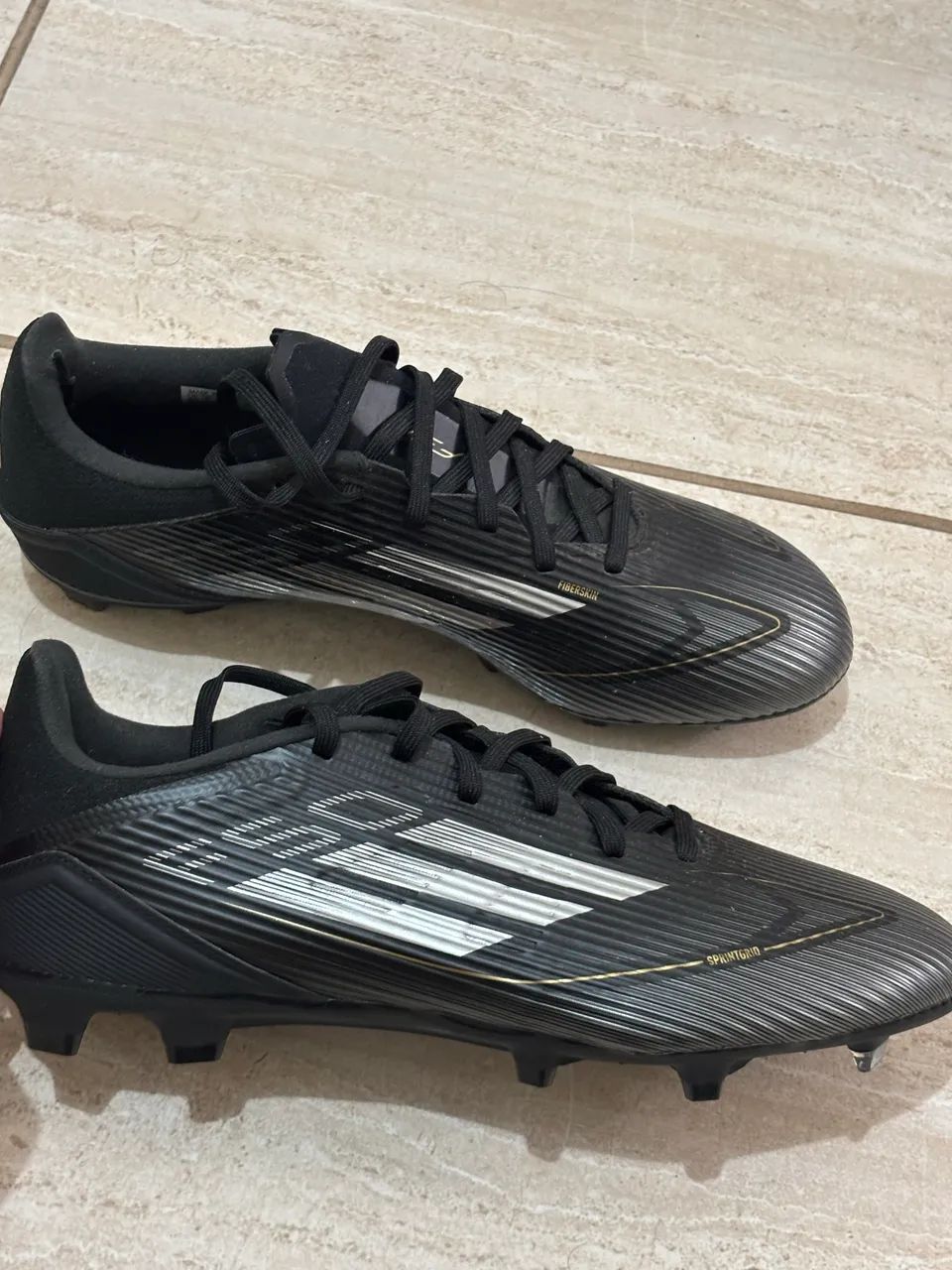 Chuteira Adidas F50 Original - Campo FG - Preta, Tam 40 - Foto 4