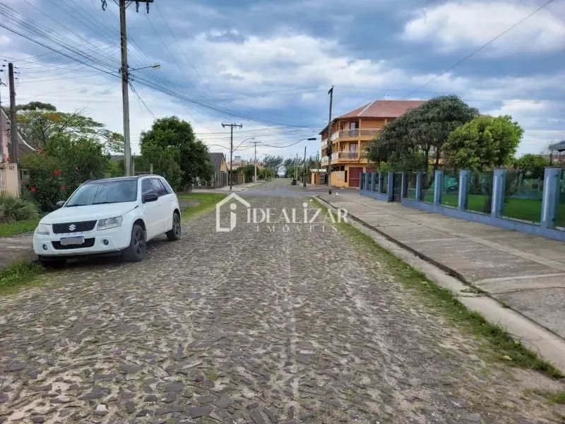 Sobrado á venda em Arroio do Sal, com piscina apenas 300 metros da beira mar. - Foto 4