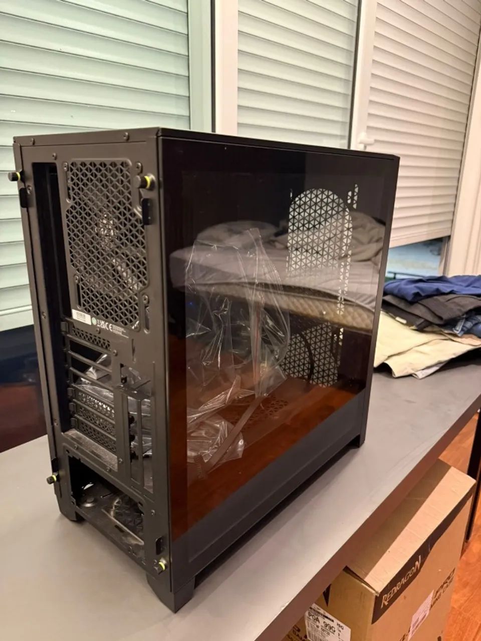 Gabinete Gamer Corsair 4000D Airflow, Mid-Tower