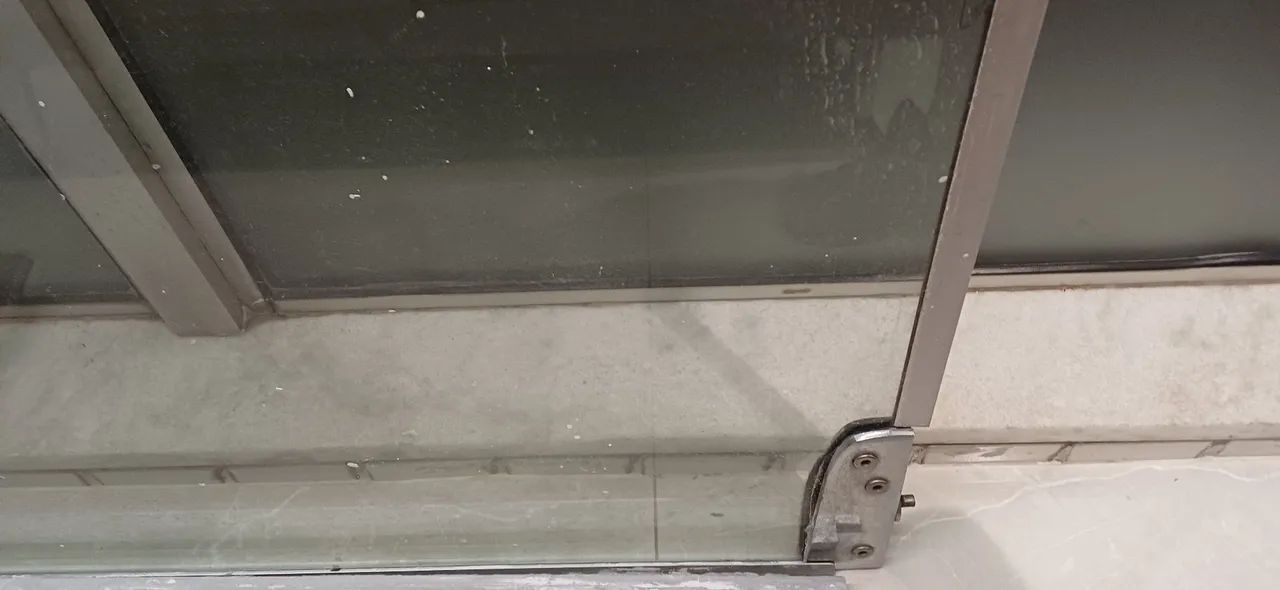 Porta de vidro toda montada - Foto 2