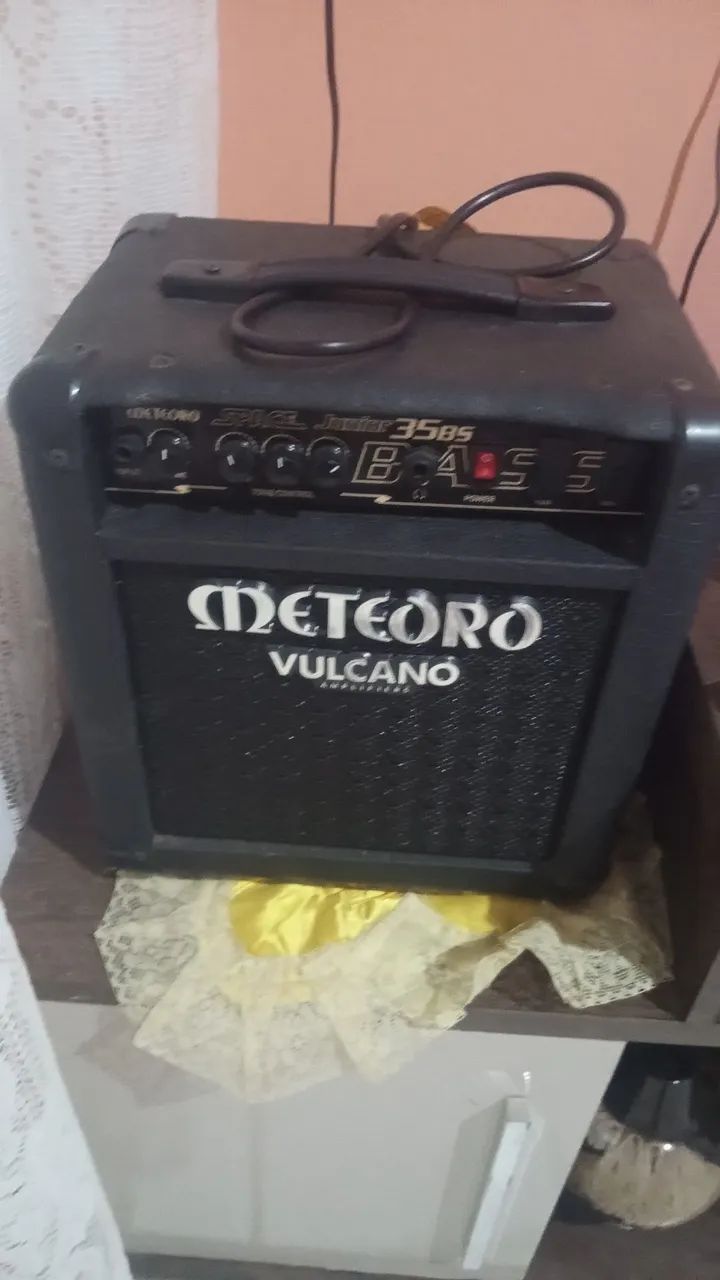 Amplificador Meteoro Vulcano 35bs