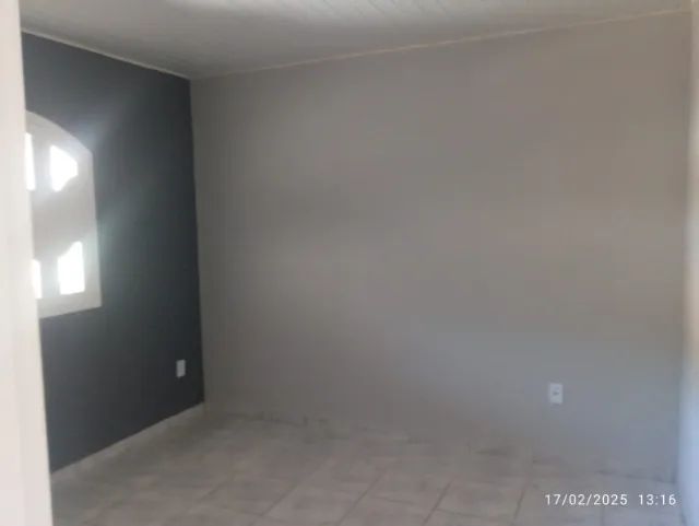 ALUGO CASA (FUNDOS) EM JARDIM DO VALE - 2 QUARTOS - R$ 1.100,00