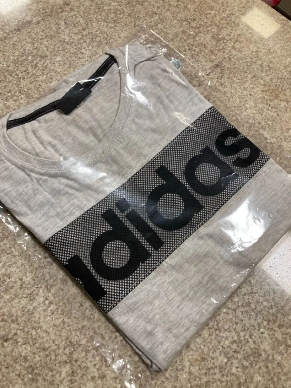 Camiseta Masculina Adidas Cinza - Foto 2