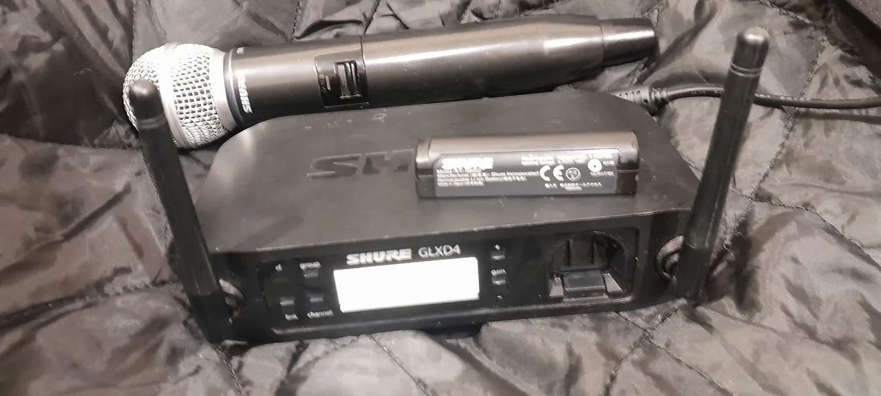Microfone Sem Fio Shure SM58 GLXD4 