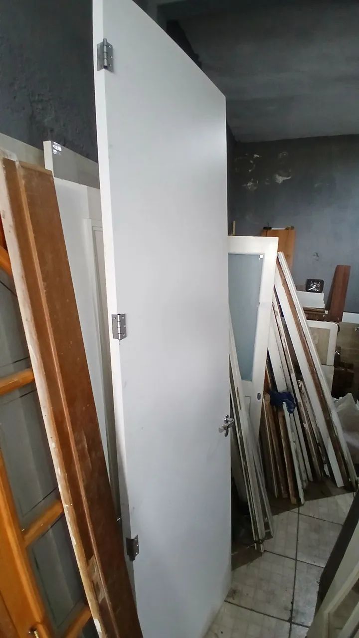 Folha de Porta Madeira Maciça Acabamento Fórmica 81,5 x 2,65 - Foto 5