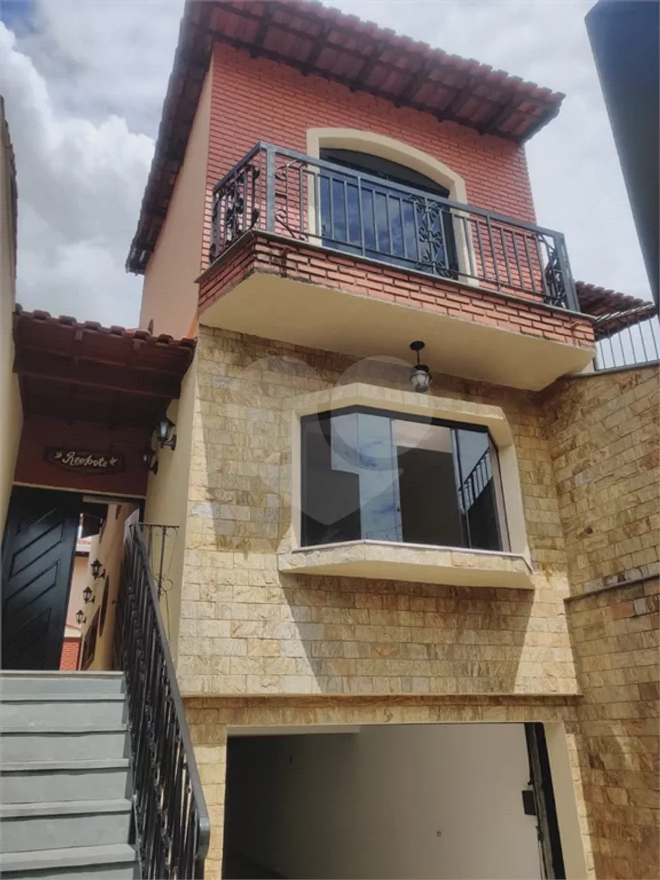 Sobrado disponível para venda ou locação no bairro de Pirituba.