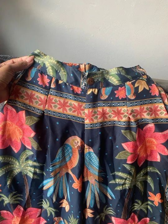 Calça de Seda Floral com Pássaros - Foto 4