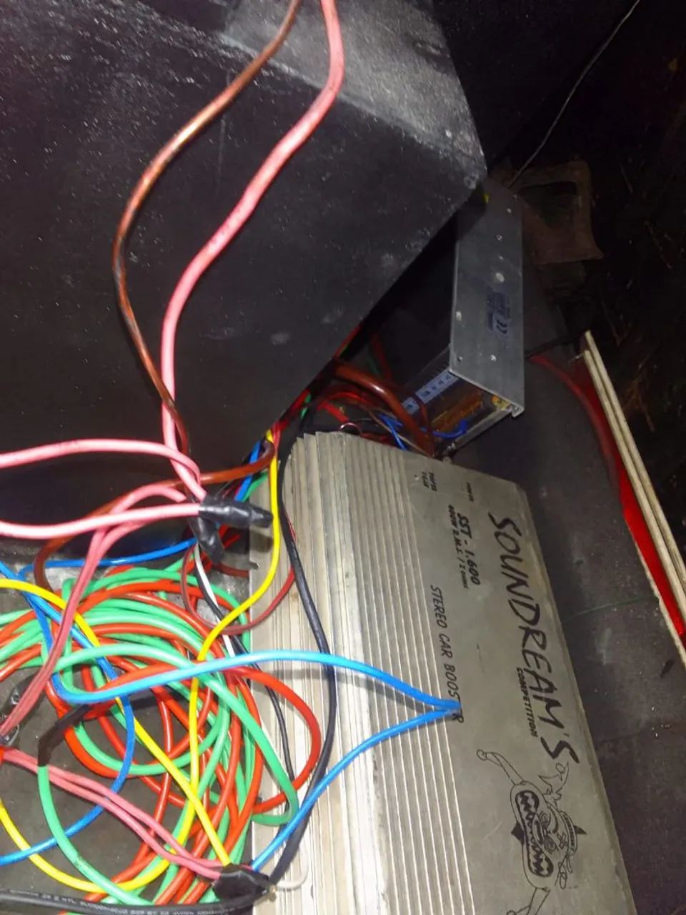 Complete speaker box module 15 measures 10 and the power supply64292270297858123