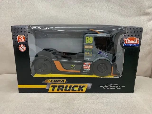 Miniatura caminhão de corrida copa truck  - Foto 5