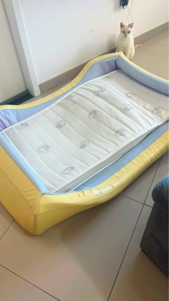 CAMA MONTESSORIANA INPHANTIL! Em ótimo estado de conservação!! 