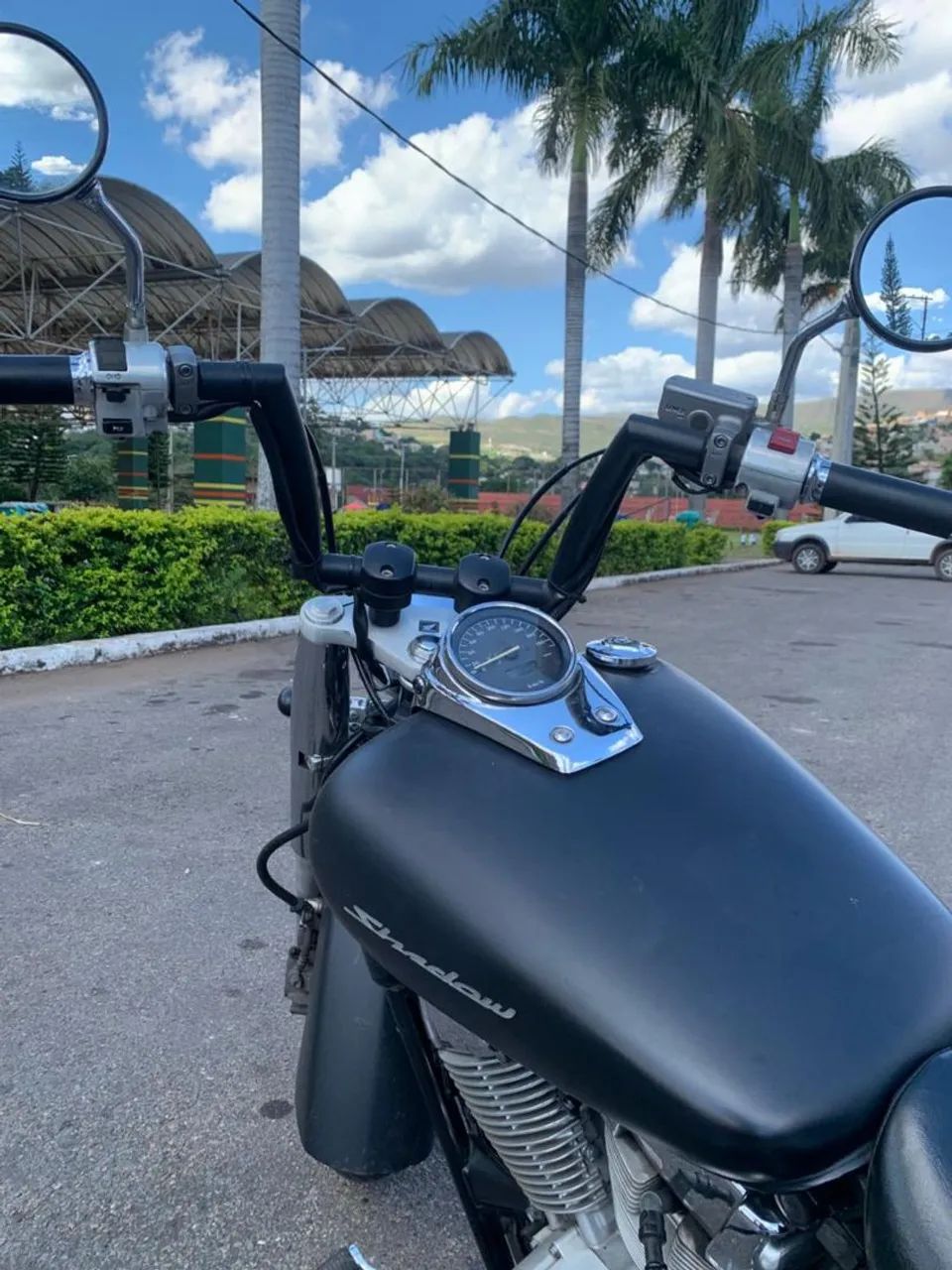 Vende se uma shandow 750 linda com apenas 50 k - Foto 2