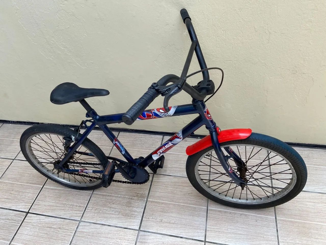 Bicicleta Infantil aro 20 - Homem Aranha  - Foto 3