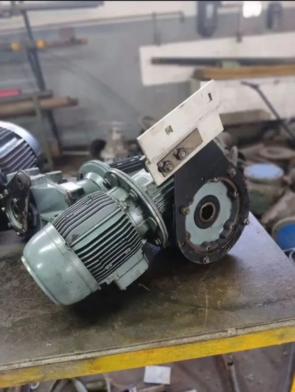 Motoredutor 1 CV trifásico  - Foto 4