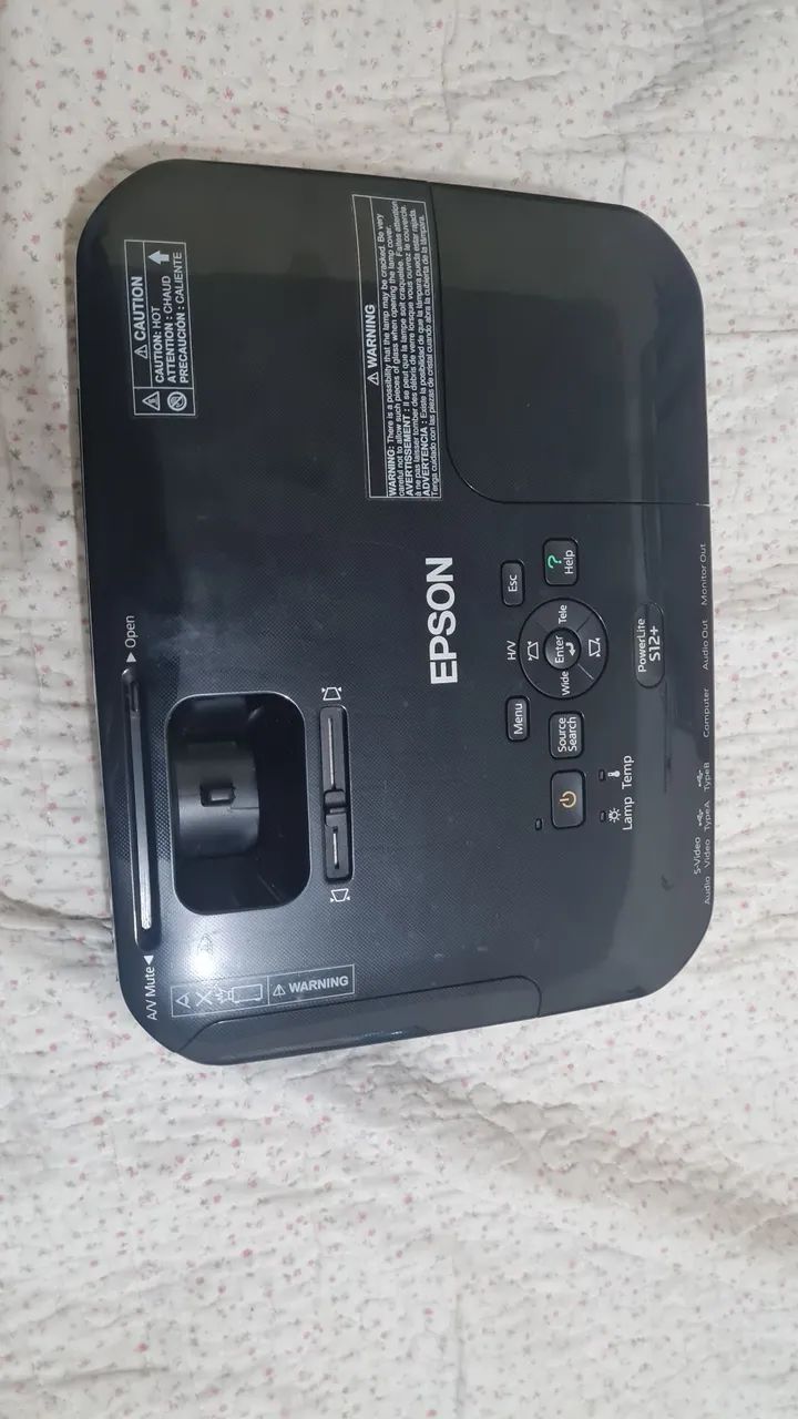 Projetor Epson - LCD - Modelo PowerLite 835 - Foto 2